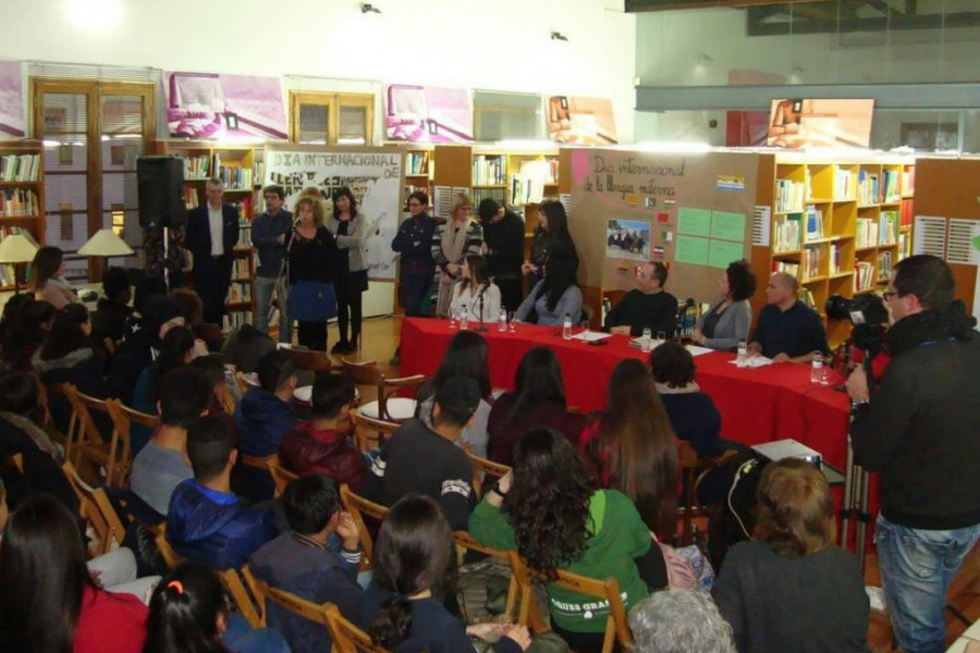 Los menores atendidos en el Centre d'Acollida del Montsià de Amposta (Tarragona) participan en el Día Internacional de la Lengua Materna. Fundación Diagrama. Cataluña 2018. 