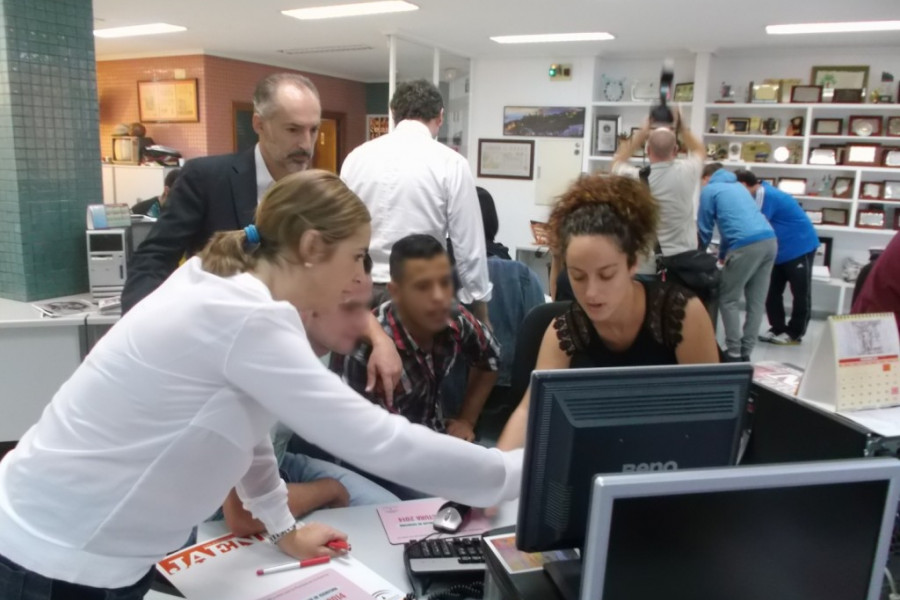 El Diario Jaén abre sus puertas para enseñar el trabajo de los periodistas a los menores atendidos en el centro ‘Las Lagunillas’