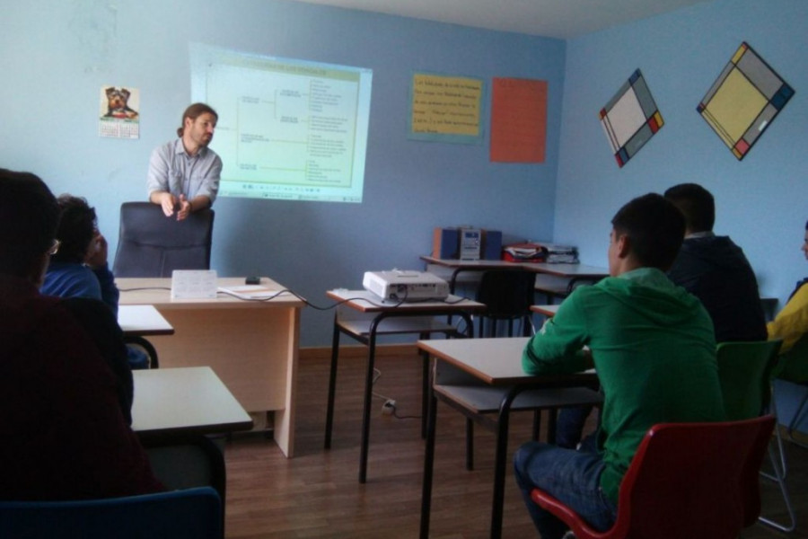 Jóvenes atendidos en el Centro de Día ‘Cantabria’ de Santander realizan un curso de educación vial