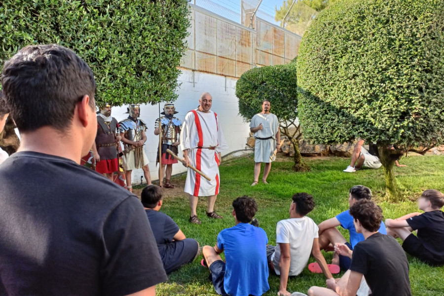 Obra teatro época romana en el CIMI EL LIMONAR