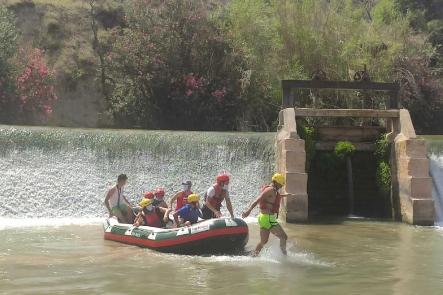 El equipo de profesionales de ‘Las Moreras’ de Murcia organiza una jornada de deporte, ocio y naturaleza con las personas jóvenes atendidas en el centro