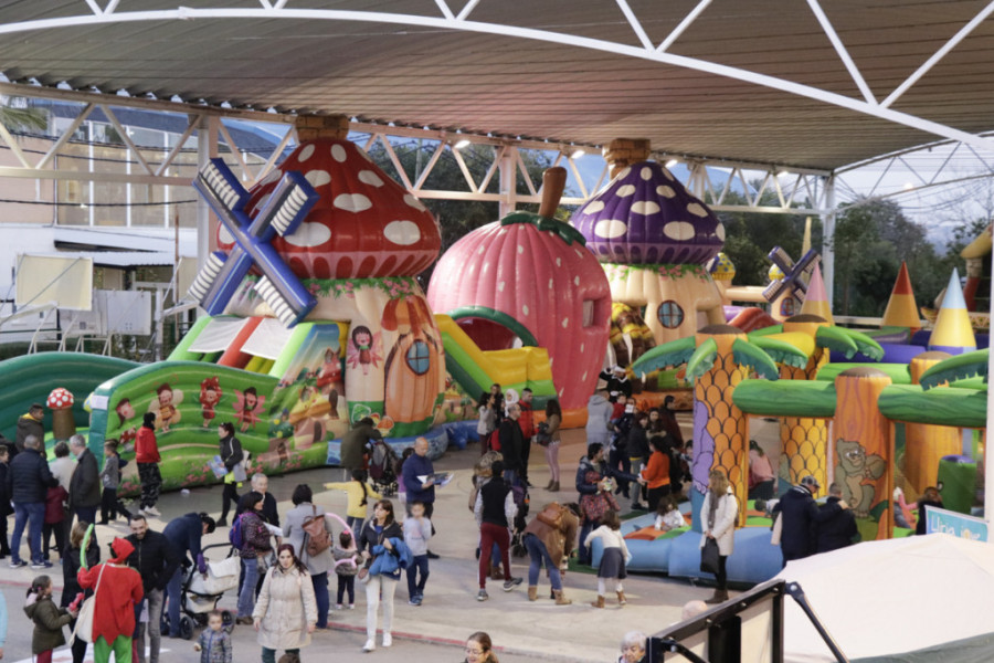 Jóvenes atendidos en los centros ‘Anassim’ y ‘Massamagrell’ visitan la feria Expojove de Valencia