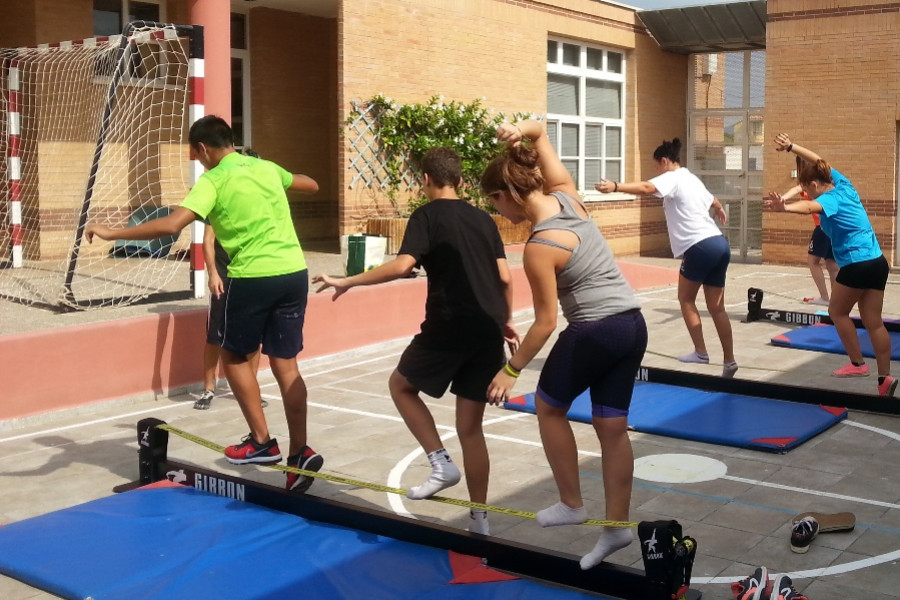 Taller de Slackline Fitness. Menores de 'Baix Maestrat'. Fundación Diagrama.