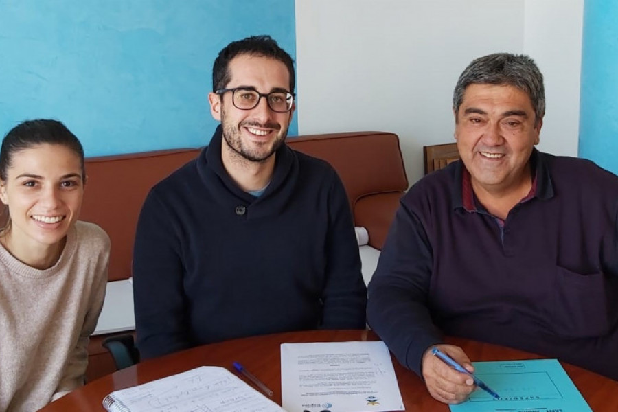 Fundación Diagrama y el Ayuntamiento de Sant Jaume d'Enveja (Tarragona) impulsan un taller de reparación de bicicletas para jóvenes.