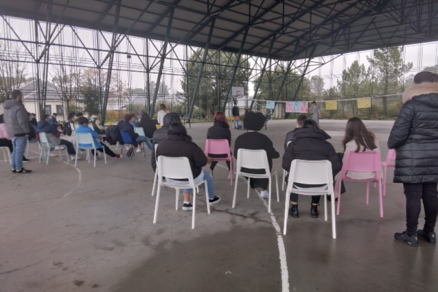 Las personas menores del centro ‘Montealegre’ de Ourense desarrollan sus capacidades creativas en una jornada con actuaciones artísticas