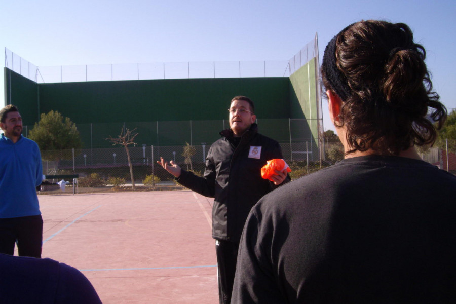 Arranca la Escuela de Fútbol de la Fundación Real Madrid en el Centro Reeducativo ‘Els Reiets’ de Alicante