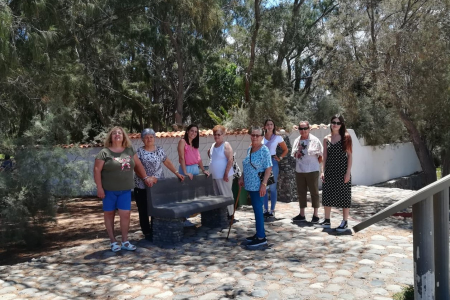 Las participantes del programa, en el área recreativa El Chozo