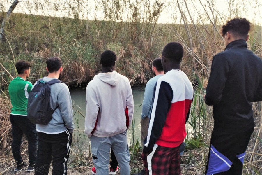 Jóvenes de Ankaso Alguazas, en una parada de la ruta