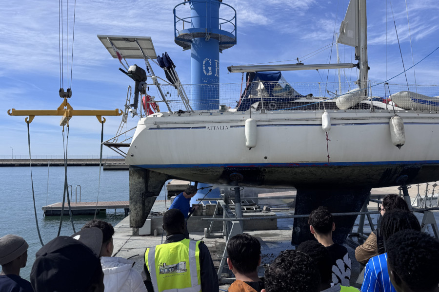 Taller de mantenimiento de embarcaciones