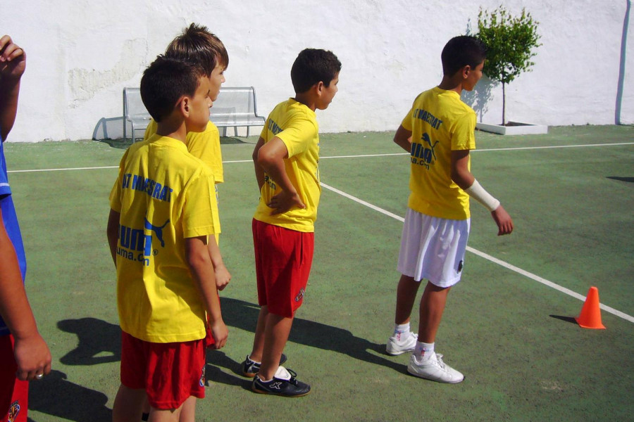 Los menores del Centro 'Sant Sebastiá' de Vinaròs campeones de Futbol sala y subcampeones de Voleybol en las ligas intercentros 2010/2011 de Castellón