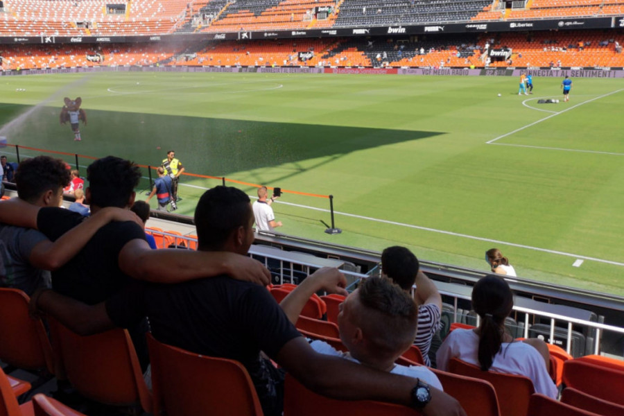 Jóvenes atendidos por Fundación Diagrama en la Comunidad Valenciana realizan varias actividades relacionadas con el mundo del fútbol. 2019