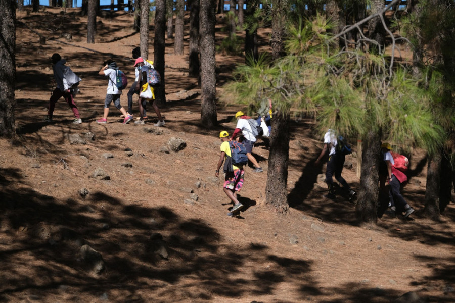 Jóvenes atendidos por Fundación Diagrama en Las Palmas de Gran Canaria completan la primera etapa del Camino de los Valores-Caminando contra la COVID. 2020. 