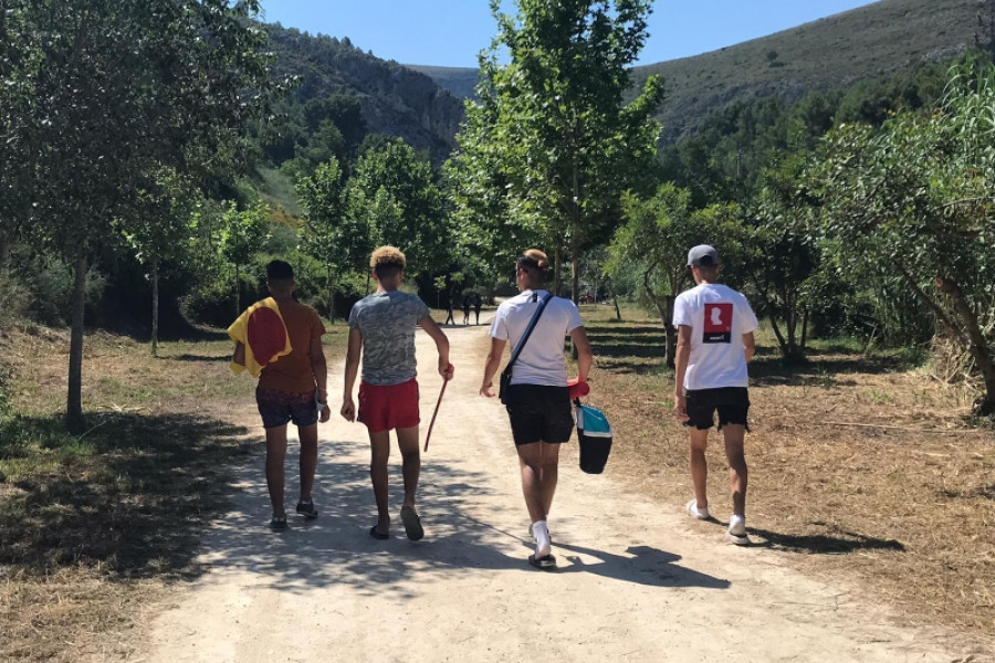 Los jóvenes atendidos en el Hogar ‘La Magrana’ de Alicante realizan una visita a la localidad valenciana de Ontinyent. Fundación Diagrama. Comunidad Valenciana 2020.