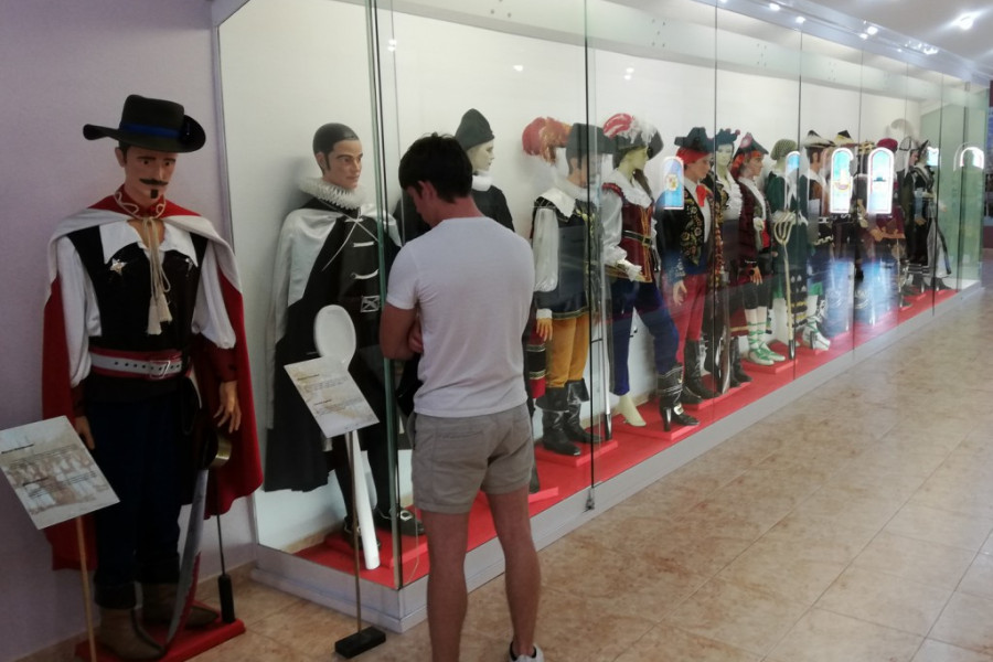 Los jóvenes del centro de reeducación ‘La Villa’ de Villena (Alicante) visitan varios museos de la ciudad. Fundación Diagrama. Comunidad Valenciana 2019. 