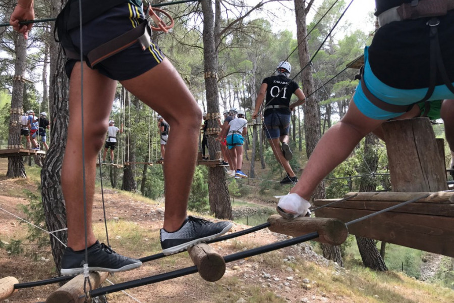 Los jóvenes atendidos en distintos centros gestionados por Fundación Diagrama en Cataluña participan en una jornada de convivencia en Castellón. Fundación Diagrama 2019. 