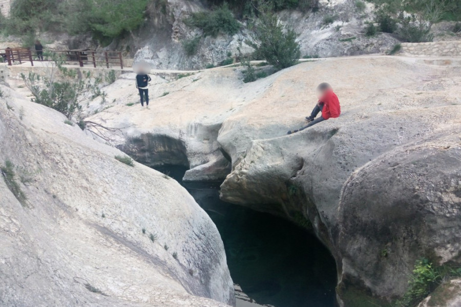 Los jóvenes del centro ‘El Palmeral’ de Elche (Alicante) descubren el patrimonio histórico y cultural del municipio de Bocairent. Fundación Diagrama. Comunidad Valenciana 2018. 