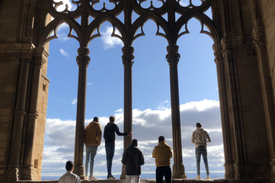 Los jóvenes atendidos en el Piso de Inserción Laboral ‘El Torroner’ de Bellpuig descubren el patrimonio histórico y cultural de Lleida. Fundación Diagrama. Cataluña 2019. 