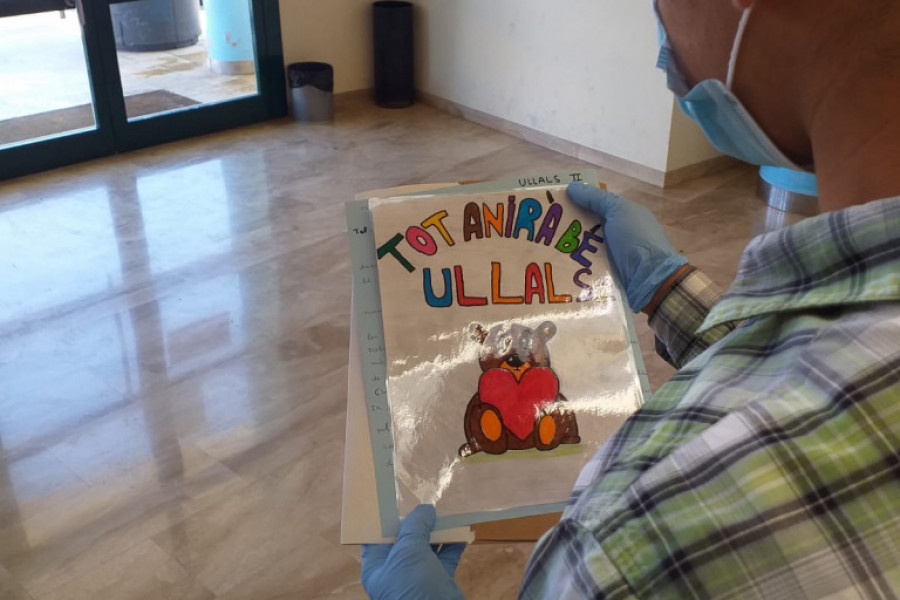 Los jóvenes del Servicio de Primera Acogida ‘Ullals II’ envían cartas de agradecimiento a vecinos y entidades de Sant Jaume d'Enveja (Tarragona). Fundación Diagrama. Cataluña 2020.