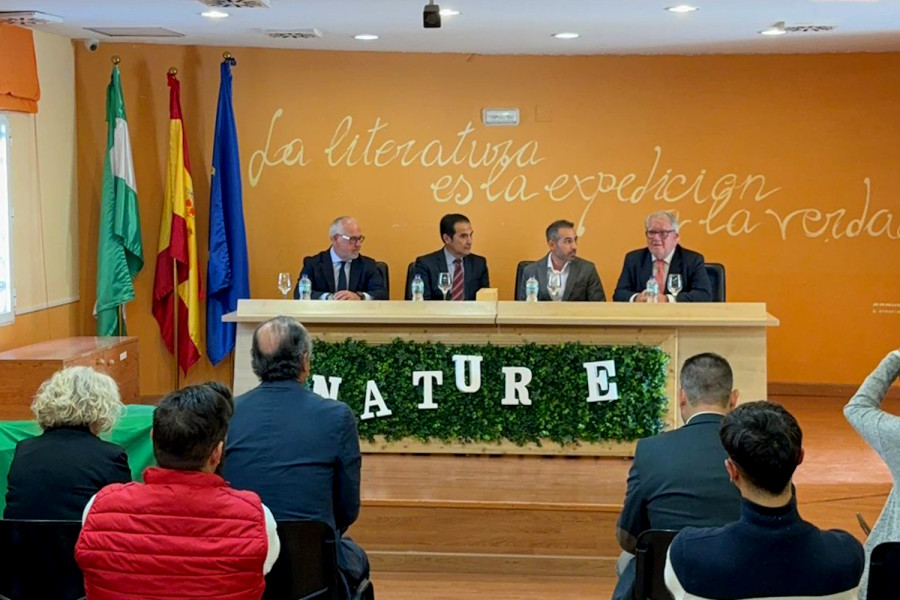 El consejero de Justicia, Administración Local y Función Pública de la Junta de Andalucía, José Antonio Nieto, visita el centro ‘Las Lagunillas’ de Jaén 