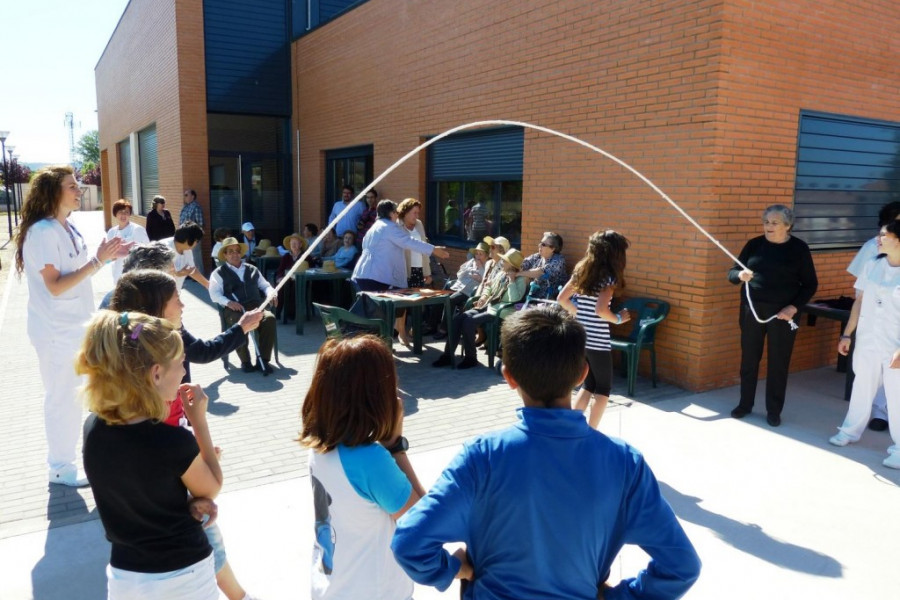 Se celebra el primer aniversario del  Centro de Día para personas mayores ‘Las Fuentes’ de Marchamalo (Guadalajara)