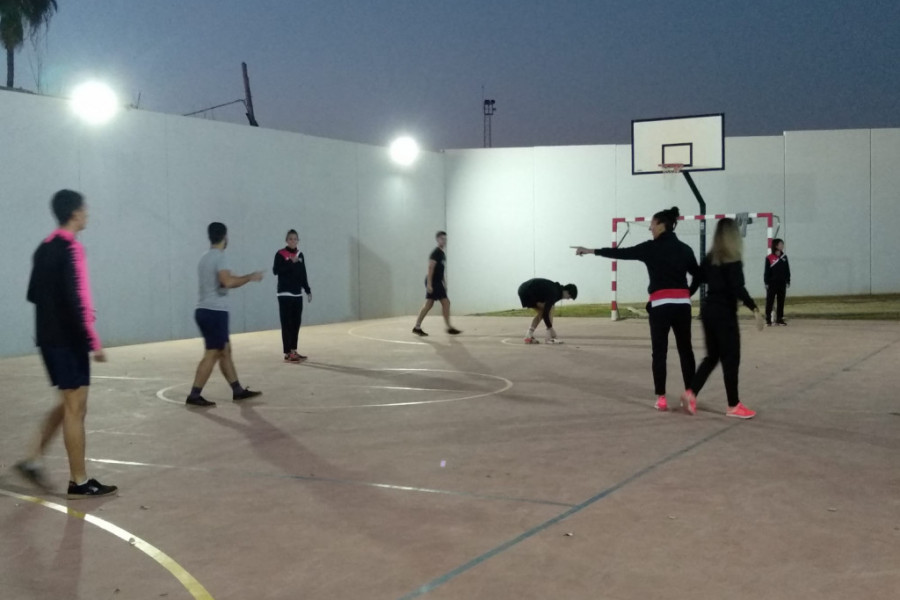 Los menores atendidos en el centro ‘Odiel’ de Huelva reciben la visita de las jugadoras del equipo de fútbol femenino Sporting Puerto de Huelva. Fundación Diagrama. Andalucía 2019. 