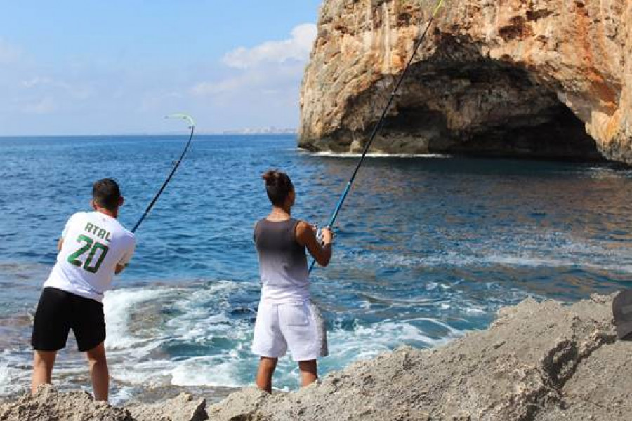 Los menores atendidos en el centro ‘Portocristo’ de Baleares realizan un taller de pesca sostenible. Fundación Diagrama. Islas Baleares 2020.