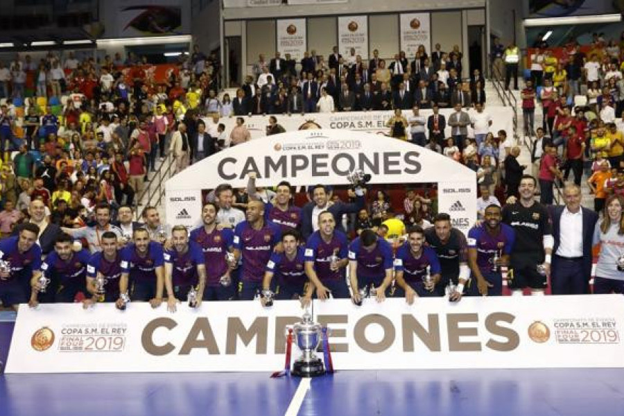 Los menores atendidos en el centro ‘La Cañada’ de Fernán Caballero (Ciudad Real) asisten a la fase final de la IX Copa del Rey de Fútbol Sala. Fundación Diagrama. Castilla-La Mancha 2019. 