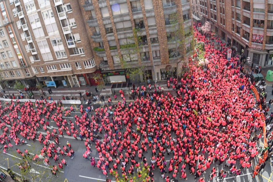 Menores de los pisos de protección ‘Leza’, ‘Jubera’, ‘Cidacos’ y ‘Alhama’ de Logroño participan en la IV Carrera de la Mujer por la Investigación. Fundación Diagrama. La Rioja 2019. 