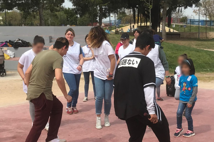 Los menores del centro ‘Pi i Margall’ de Burjassot conmemoran el Día Mundial de la Concienciación sobre el Autismo. Comunidad Valenciana. Fundación Diagrama 2018. 