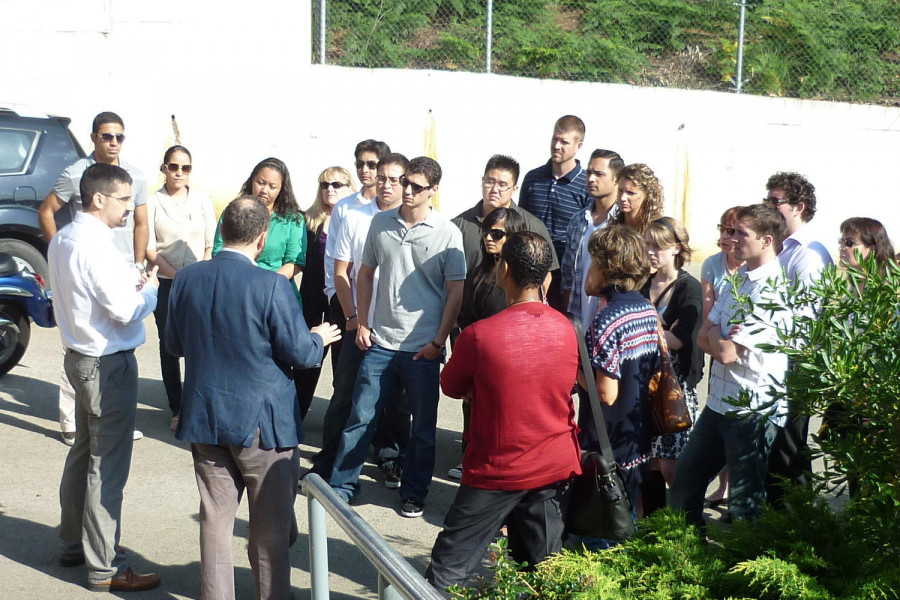 Alumnos de la universidad norteamericana Whittier Law School visitan las instalaciones del Centro Socioeducativo Juvenil de Cantabria
