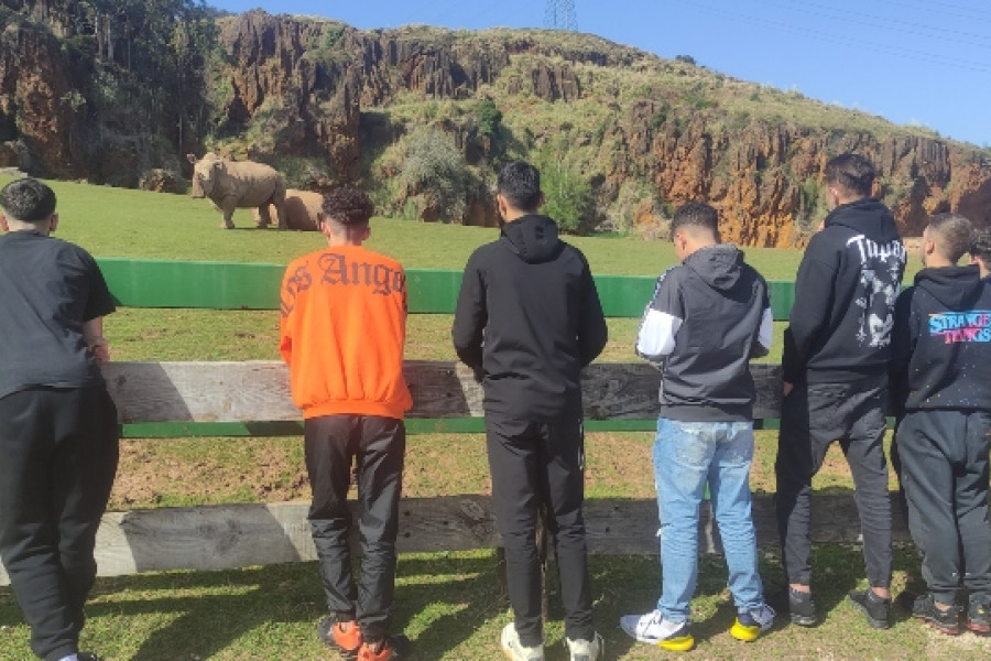 El Parque de Cabárceno recibe la visita de las personas menores que cursan el Aula de FPB de Operaciones Básicas de Cocina de Santander. Fundación Diagrama. Cantabria 2022