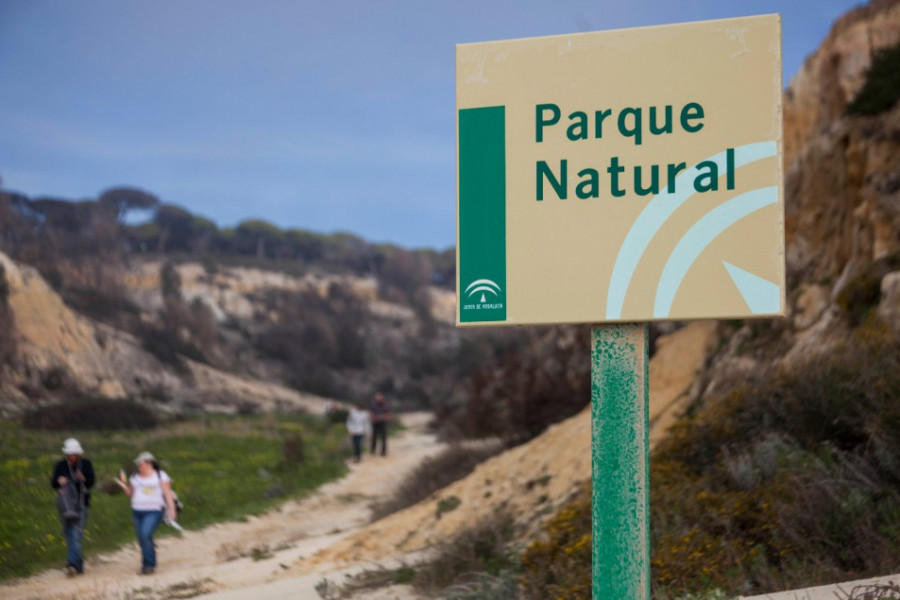 Los jóvenes atendidos en el centro ‘La Jara’ de Alcalá de Guadaíra (Sevilla) visitan el Parque Nacional de Doñana. Fundación Diagrama. Andalucía 2018.