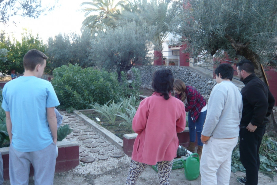 Taller formativo de permacultura. Menores del centro 'Anassim'. Fundación Diagrama.