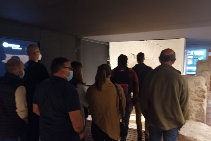 Las personas atendidas en el centro de día ‘Heliotropos’ descubren la historia del Conjunto Monumental de San Juan de Dios de Murcia. Fundación Diagrama 2022