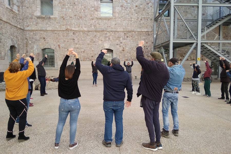 Las personas atendidas en el centro sociosanitario ‘Cristo de los Mineros’ de La Unión realizan un taller de expresión corporal en la Universidad Politécnica de Cartagena. Fundación Diagrama. Murcia 2019. 