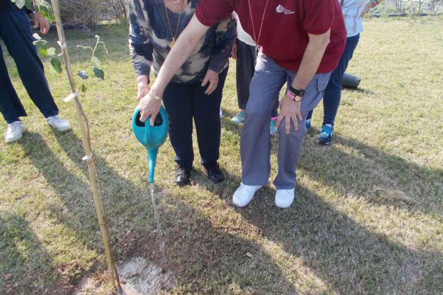 Las personas atendidas en la residencia ‘Nuevo Azahar’ de Archena celebran con varias actividades el Día Internacional de la Madre Tierra. Fundación Diagrama. Murcia 2019. 