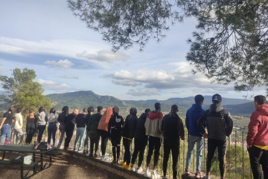 Personas jóvenes atendidas por Fundación Diagrama participan en Alcoy (Alicante) en una jornada de convivencia marcada por el deporte