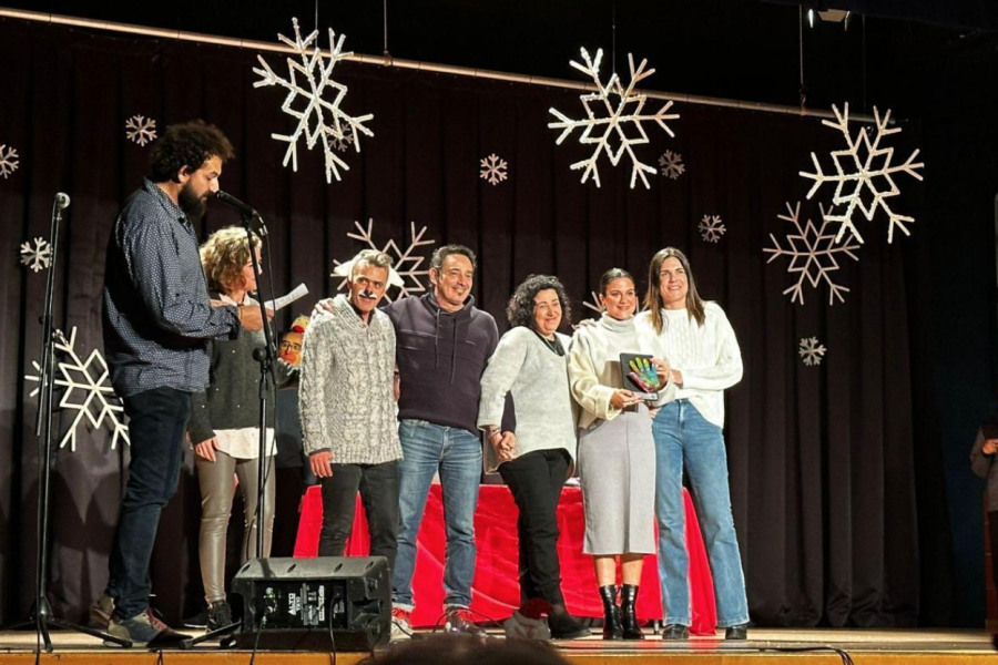 El equipo de profesionales del Centro de Día de Levante recoge el galardón Premio a la Labor Social de 2023