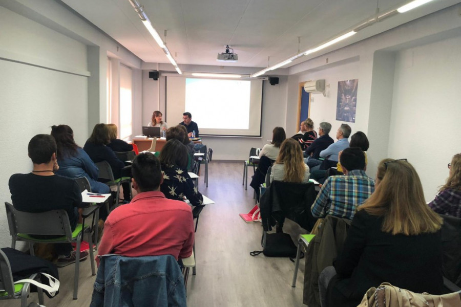 Profesionales del centro ‘La Cañada’ de Fernán Caballero (Ciudad Real) participan en un curso formativo de intervención terapéutica. Fundación Diagrama. Castilla-La Mancha 2019. 