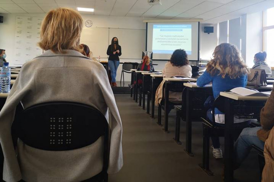 Profesionales de Fundación Diagrama en Cantabria participan en un curso de formación sobre el enfoque multidisciplinar en violencia de género. Fundación Diagrama 2020.