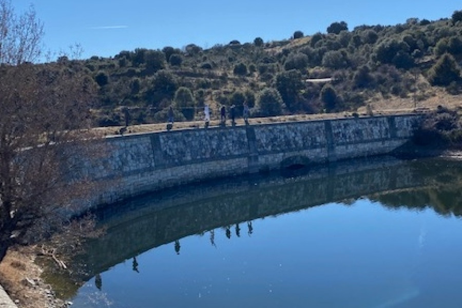 La residencia sociosanitaria ‘El Berrueco’ de la localidad homónima inicia el proyecto ‘12 meses, 12 rutas por el entorno rural’