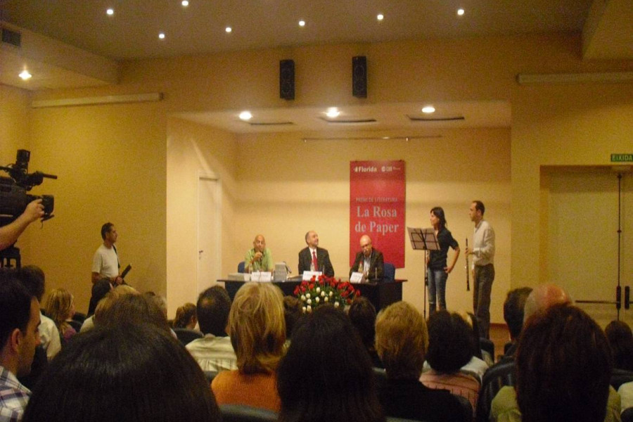 Un menor del Centro 'Pi i Margall' ha sido galardonado en los premios de literatura 'La Rosa de Paper'
