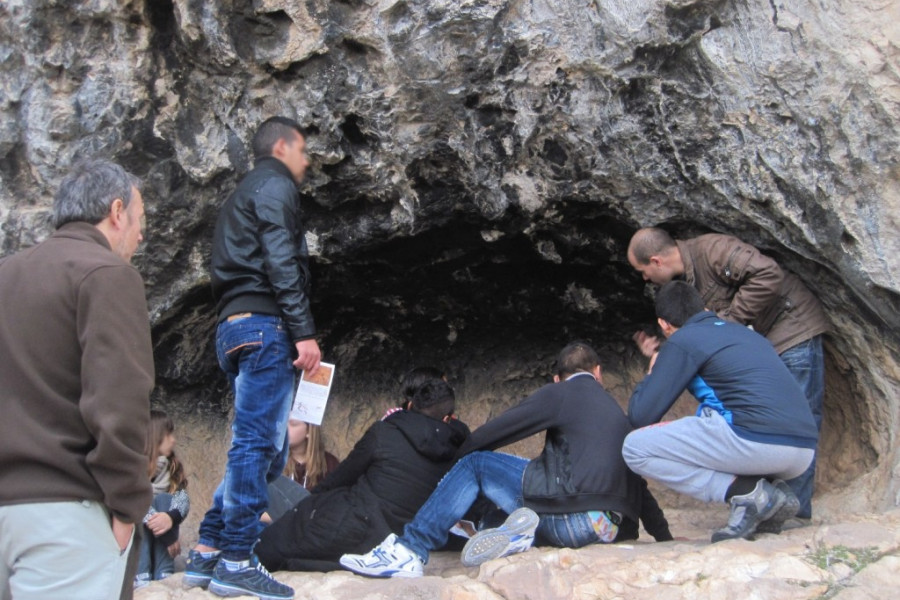 Voluntarios de Tempe colaboran con Fundación Diagrama en actividades culturales, deportivas y medioambientales para los menores de los centros de protección de Alicante