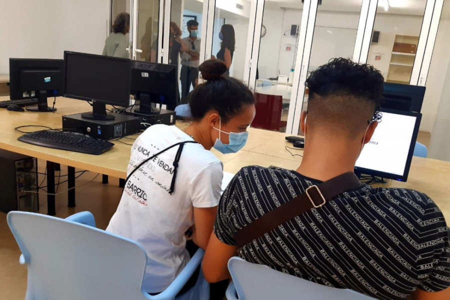 La sede de Fundación Diagrama en Baleares recibe la visita del presidente y la directora insular de Infancia y Familia del IMAS