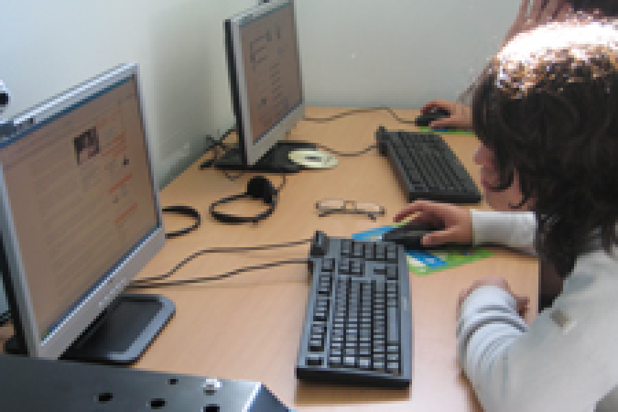 El Gobierno de Cantabria garantiza el acceso a la sociedad de la información a los menores en situación de exclusión, instalando un telecentro en el Centro Socioeducativo Juvenil de Cantabria