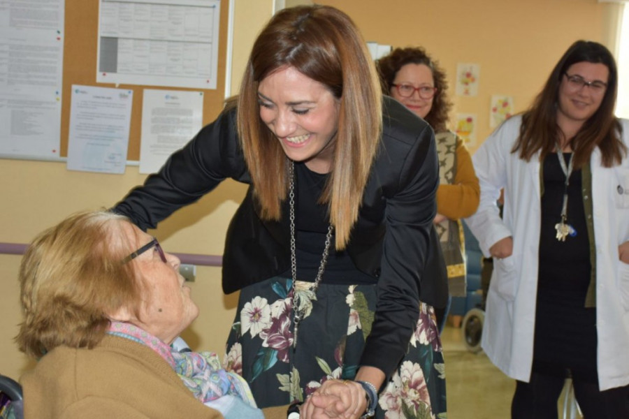 La alcaldesa de Archena, Patricia Fernández, y distintos miembros de la corporación municipal visitan la residencia ‘Nuevo Azahar’. Fundación Diagrama 2017.