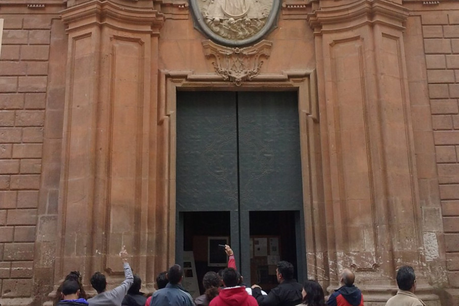 Visita a la zona de San Juan de Dios de Murcia. Personas atendidas en el centro de día 'Heliotropos' de Murcia. Fundación Diagrama 2017. 