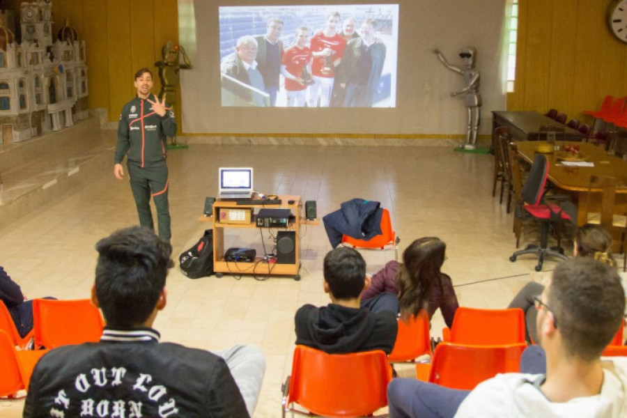 Jóvenes atendidos en los centros ‘Massamagrell’ y ‘Mariano Ribera’ de Valencia participan en varias actividades de pelota valenciana. Fundación Diagrama. Comunidad Valenciana 2019.