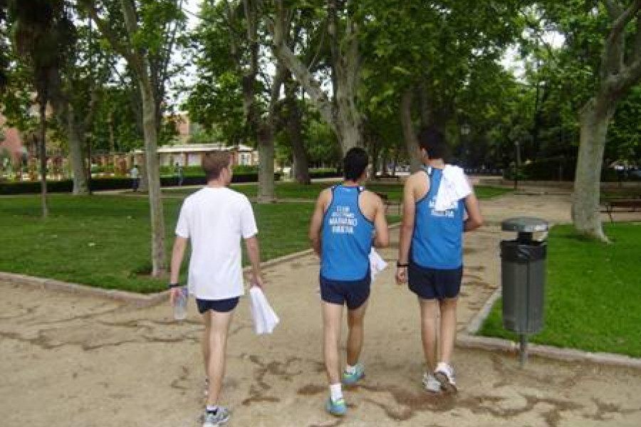 Menores y profesionales del Centro Mariano Ribera participan en la ‘29ª Volta a peu a Valencia’