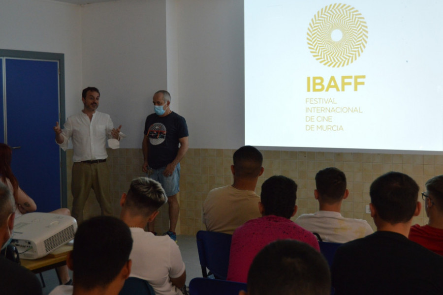 Menores y jóvenes de La Zarza participan en el Festival Internacional de Cine de Murcia IBAFF